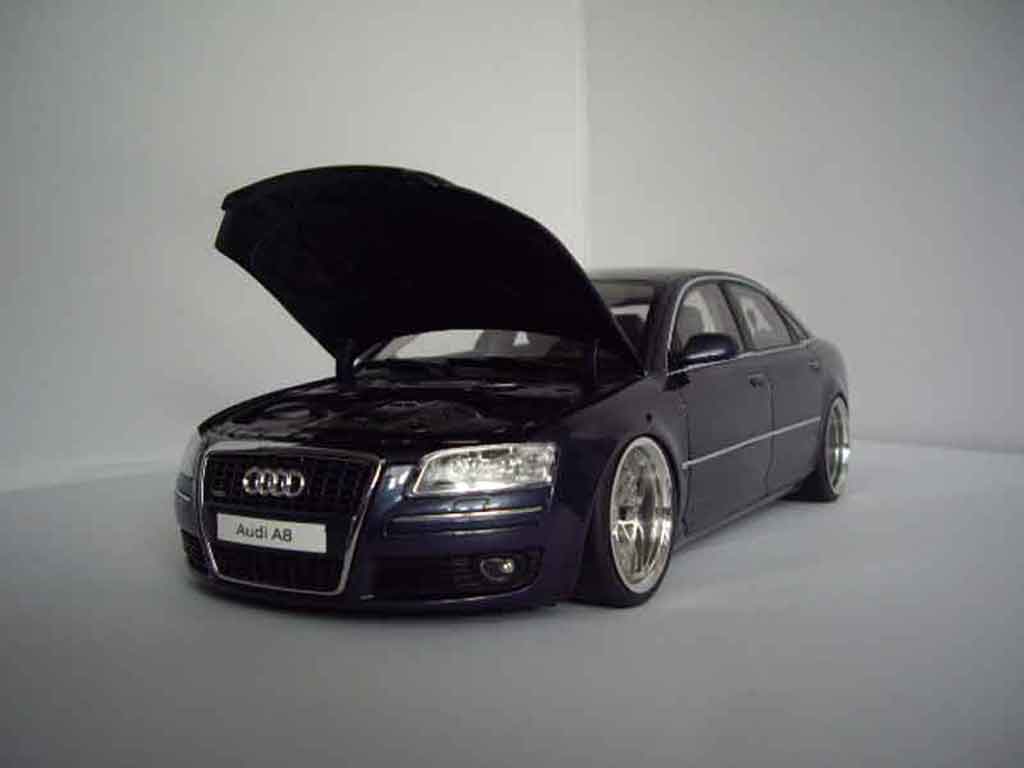 Audi A8 berline 4.2 TDI blauw fonce jantes bords larges 1/18 Norev