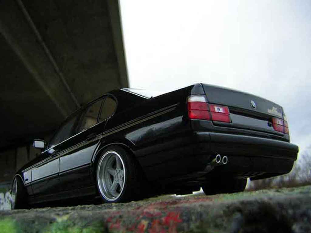 Bmw 535 tuning 1988 i zwart jantes ac schnitzer 1/18 Minichamps