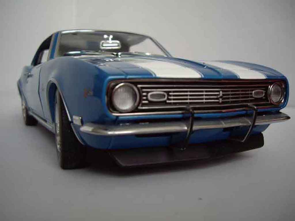Chevrolet Camaro Z28 1/18 Ertl Z28 dz 302 blauw 1969 modelauto