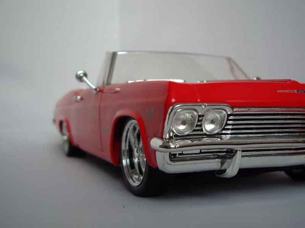 Chevrolet Impala 1/18 Ertl cabriolet modelauto