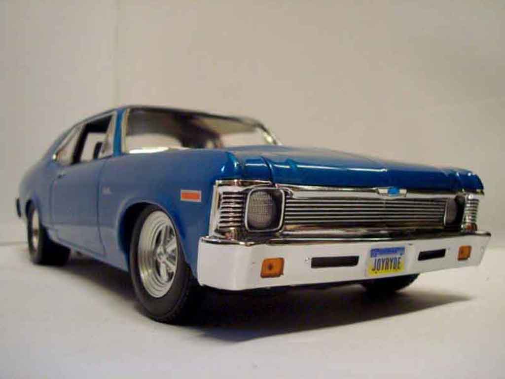 Chevrolet Nova 1972 1/18 GMP 1972 joy ride modelauto
