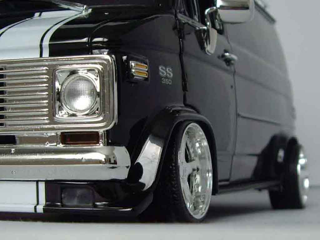 Chevrolet Van fourgon black 1/18 Highway 61