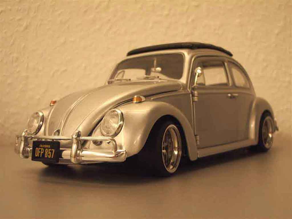 Volkswagen Kafer Base coxinelle grijs jantes bords larges 1/18 Burago