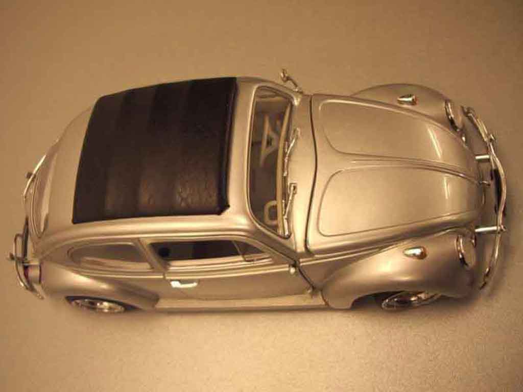 Volkswagen Kafer Base coxinelle grijs jantes bords larges 1/18 Burago