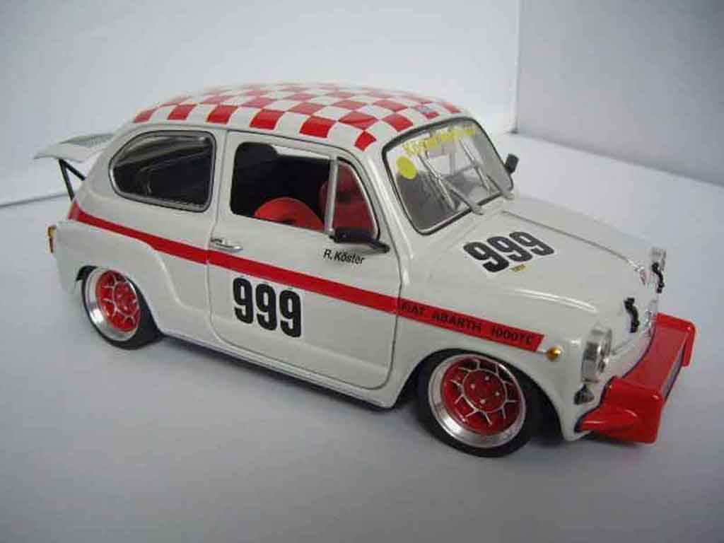 Fiat 850 Abarth TC 1000 1/18 Revell
