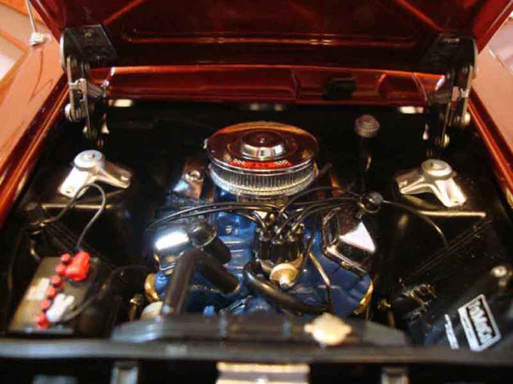 Ford Fairlane Berline 390 c.i. 4 speed street ember glow 1/18 GMP