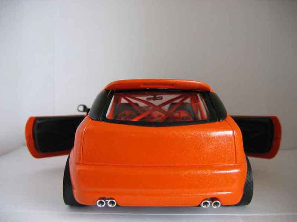 Ford Focus RS tuning 1/18 Hot Wheels