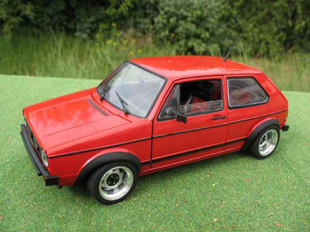 Volkswagen Golf GTI jantes ATS 13 pouces rood 1/18 Solido