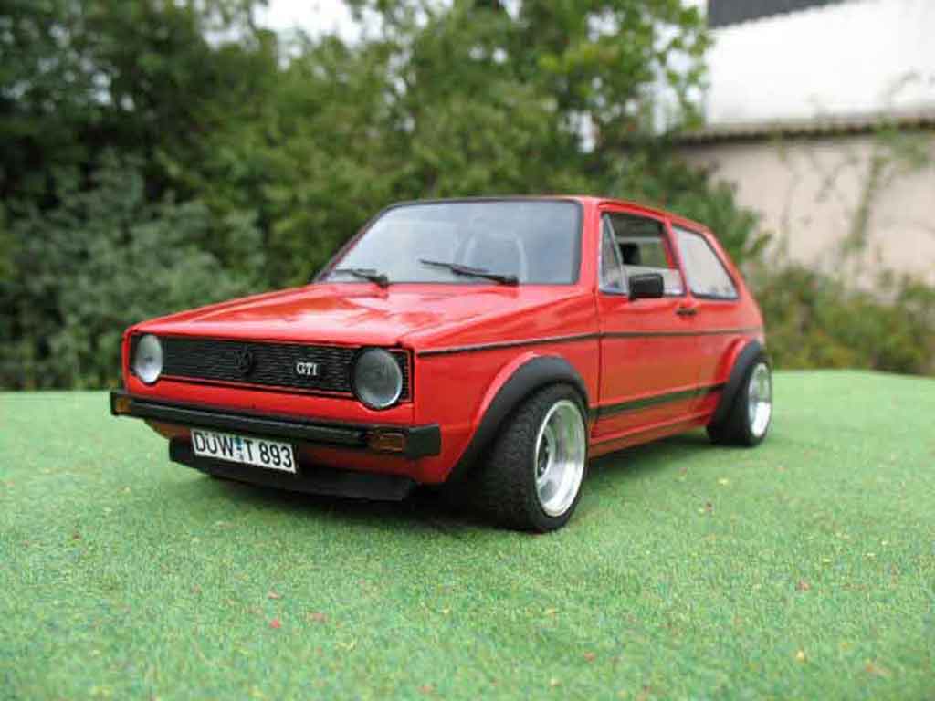 Volkswagen Golf GTI jantes ATS 13 pouces rood 1/18 Solido
