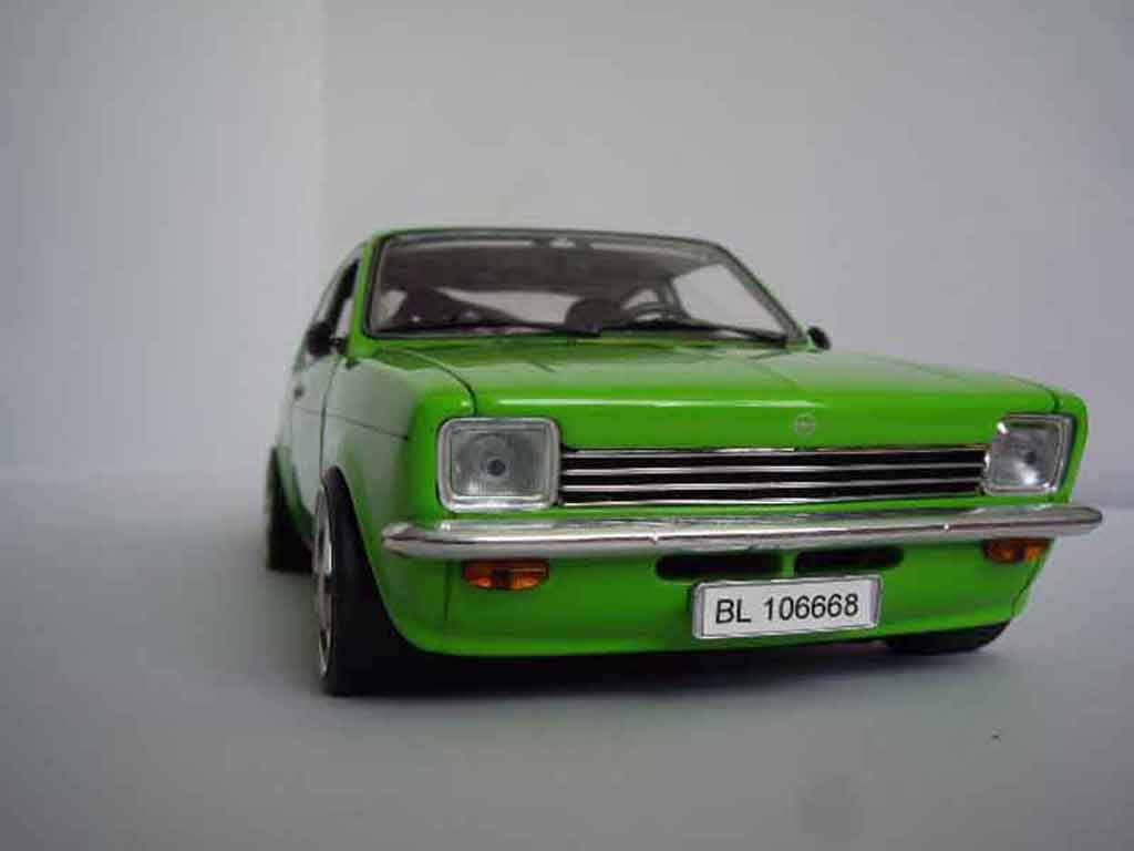 Opel Kadett coupe 1/18 Minichamps coupe sr 1976 grun modelauto