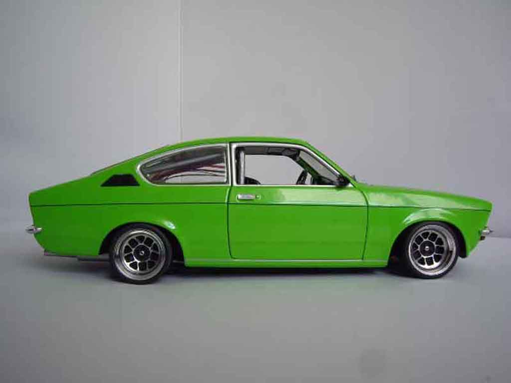 Opel Kadett C coupe sr 1976 groen 1/18 Minichamps