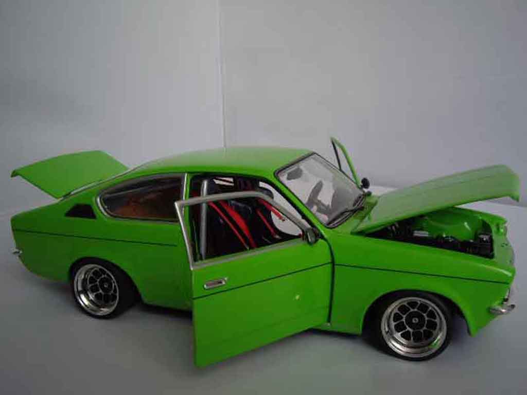 Opel Kadett C coupe sr 1976 groen 1/18 Minichamps