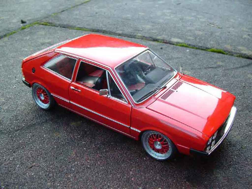 Volkswagen Scirocco GTI 1/18 Revell GTI rood modelauto