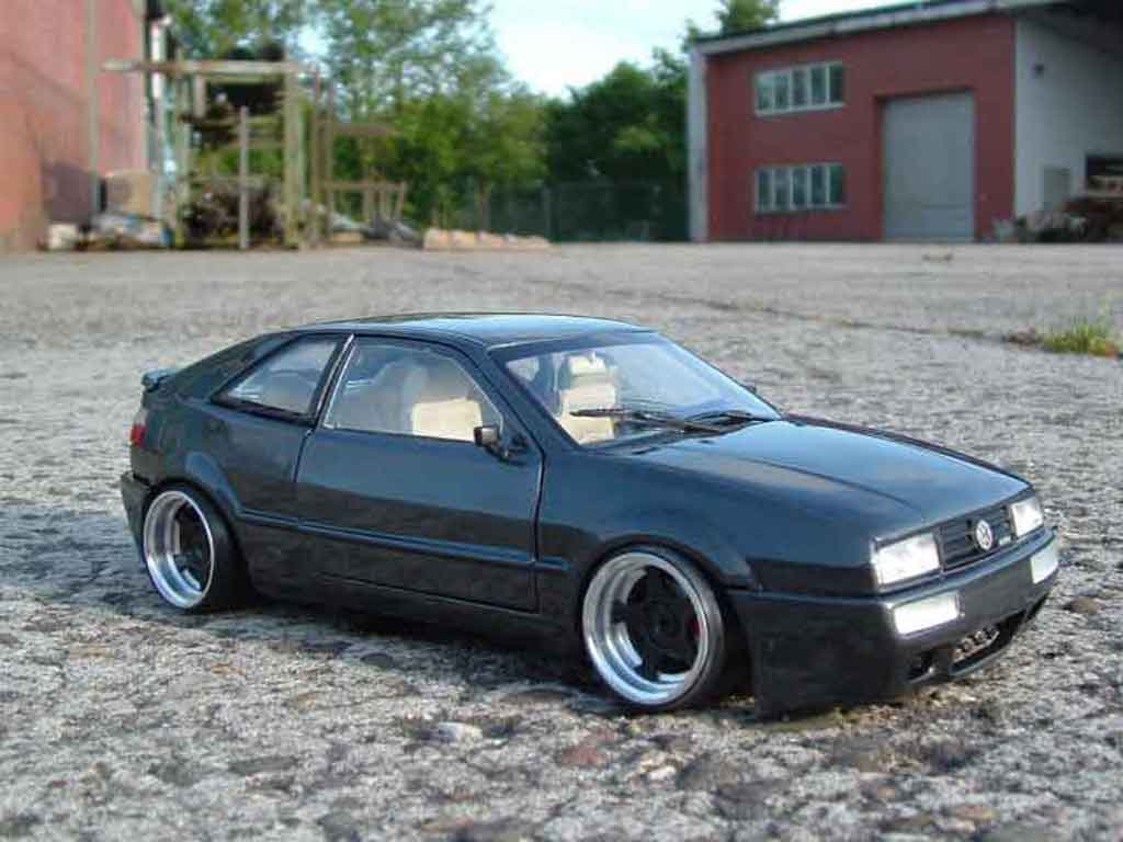Volkswagen Corrado VR6 1/18 Revell VR6 jantes bords larges modelauto