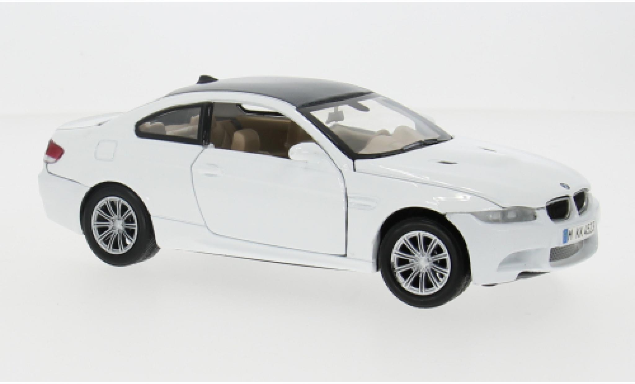 Bmw M3 1/24 Motormax (E92M) wit/carbon 1:24 modelauto