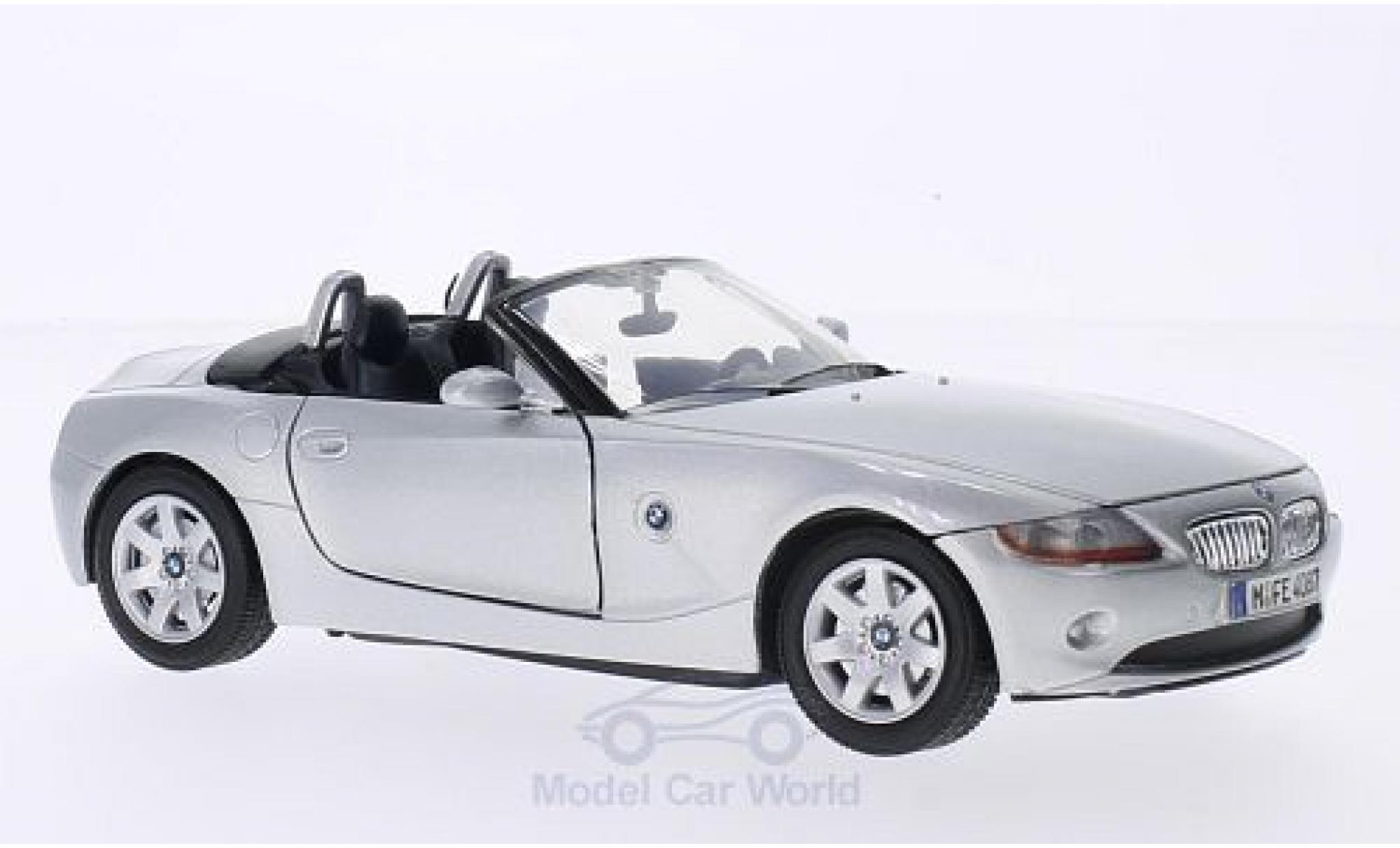 Bmw Z4 E85 1/24 Motormax (E85) grijs 2003 modelauto