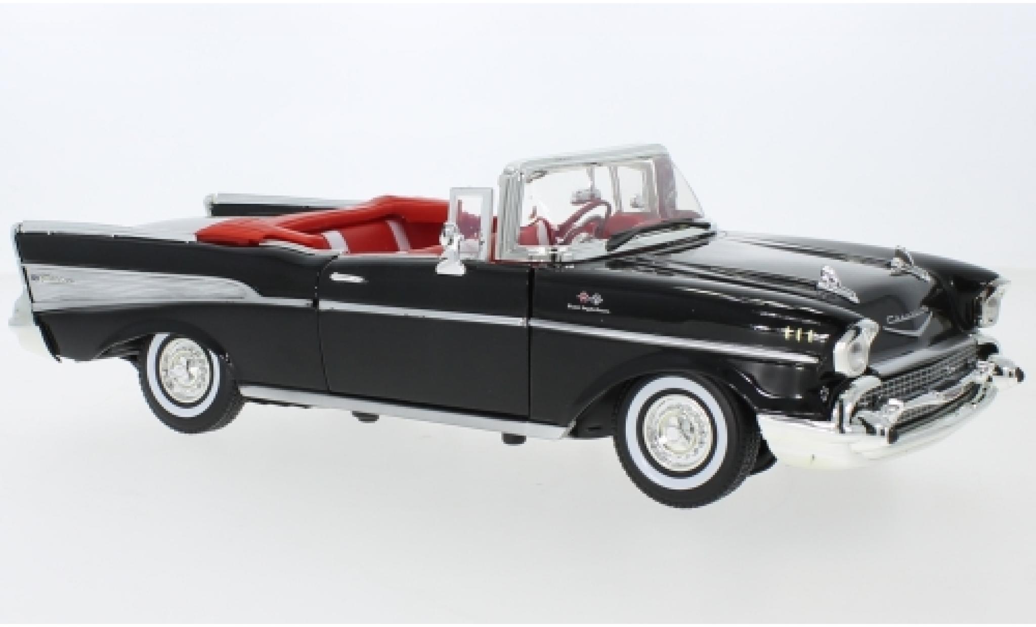 Chevrolet Bel Air 1/18 Motormax Cabriolet zwart 1957 modelauto