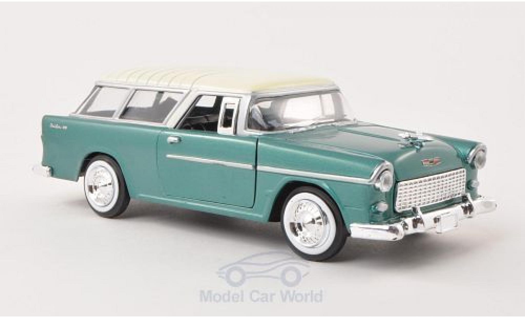 Chevrolet Bel Air 1/24 Motormax Nomad metallic groen/beige 1955 modelauto
