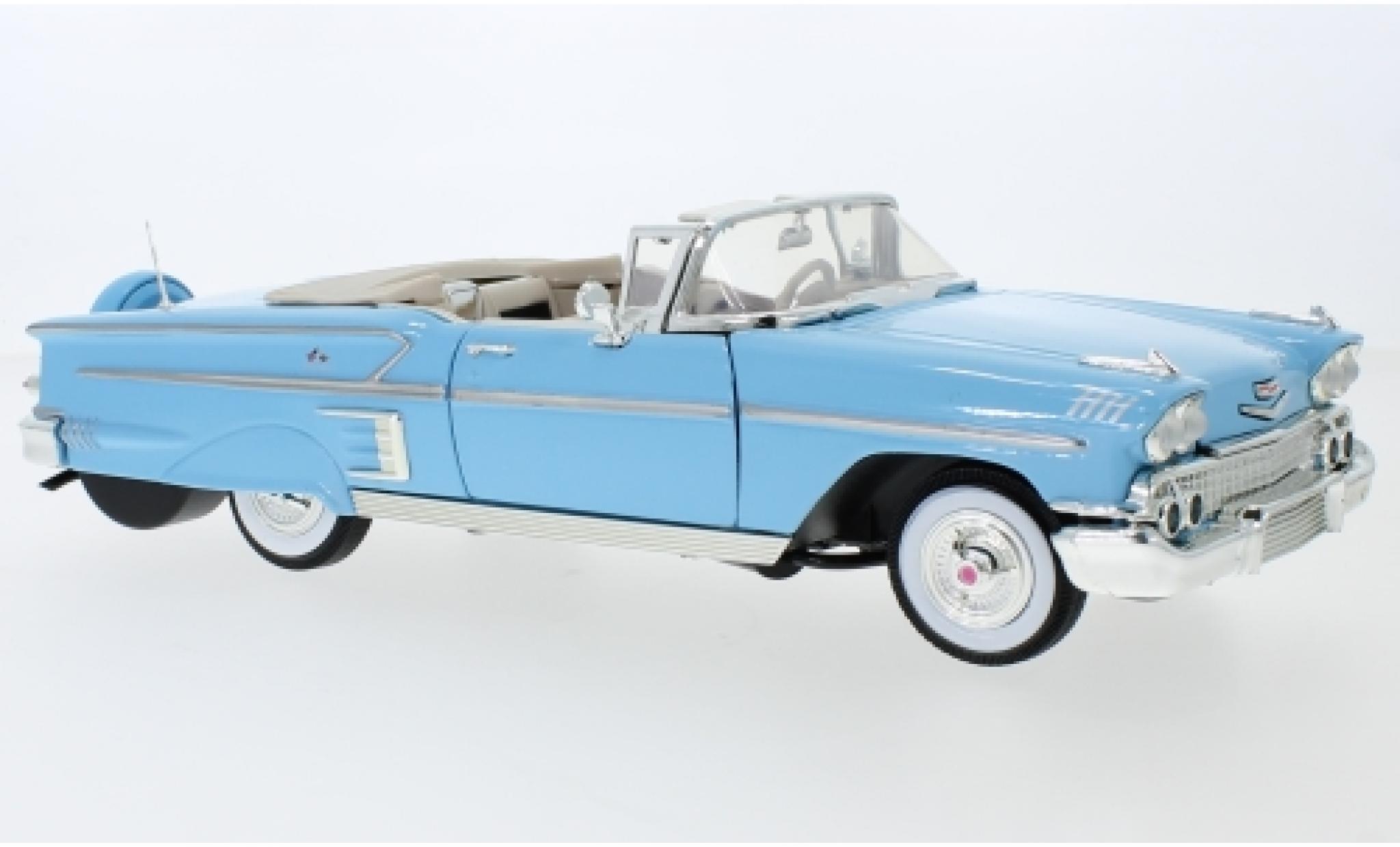 Chevrolet Impala 1/24 Motormax Cabriolet blauw 1958 modelauto
