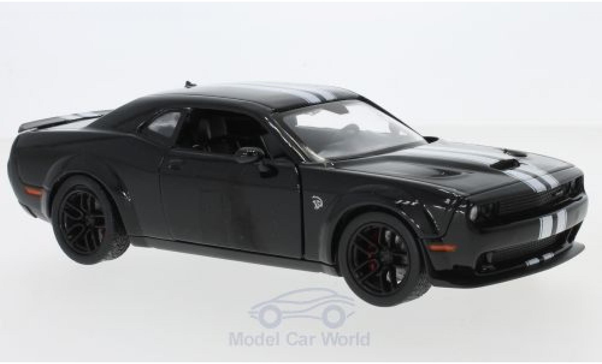 Dodge Challenger 1/24 Motormax SRT Hellcat zwart/wit 2018 modelauto