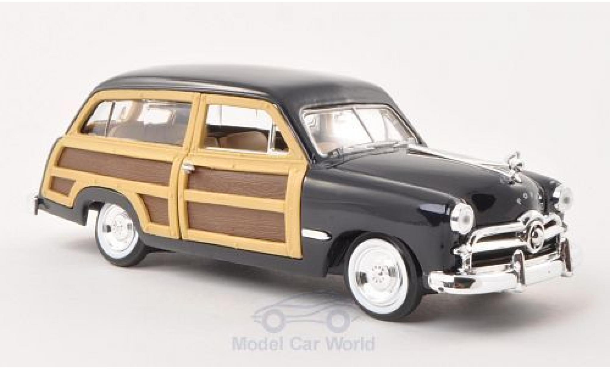 Ford Woody 1/24 Motormax Wagon blauw/Holzoptik 1949 ohne Vitrine modelauto