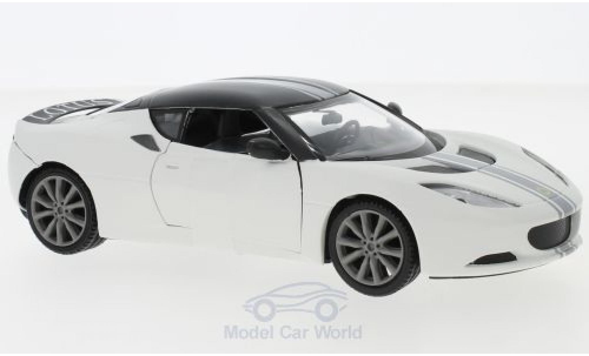 Lotus Evora 1/24 Motormax S matt-wit modelauto