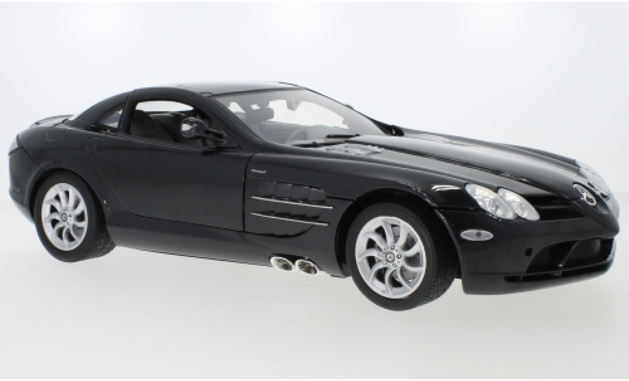 Mercedes CLA 1/12 Motormax McLaren SLR metallic zwart modelauto