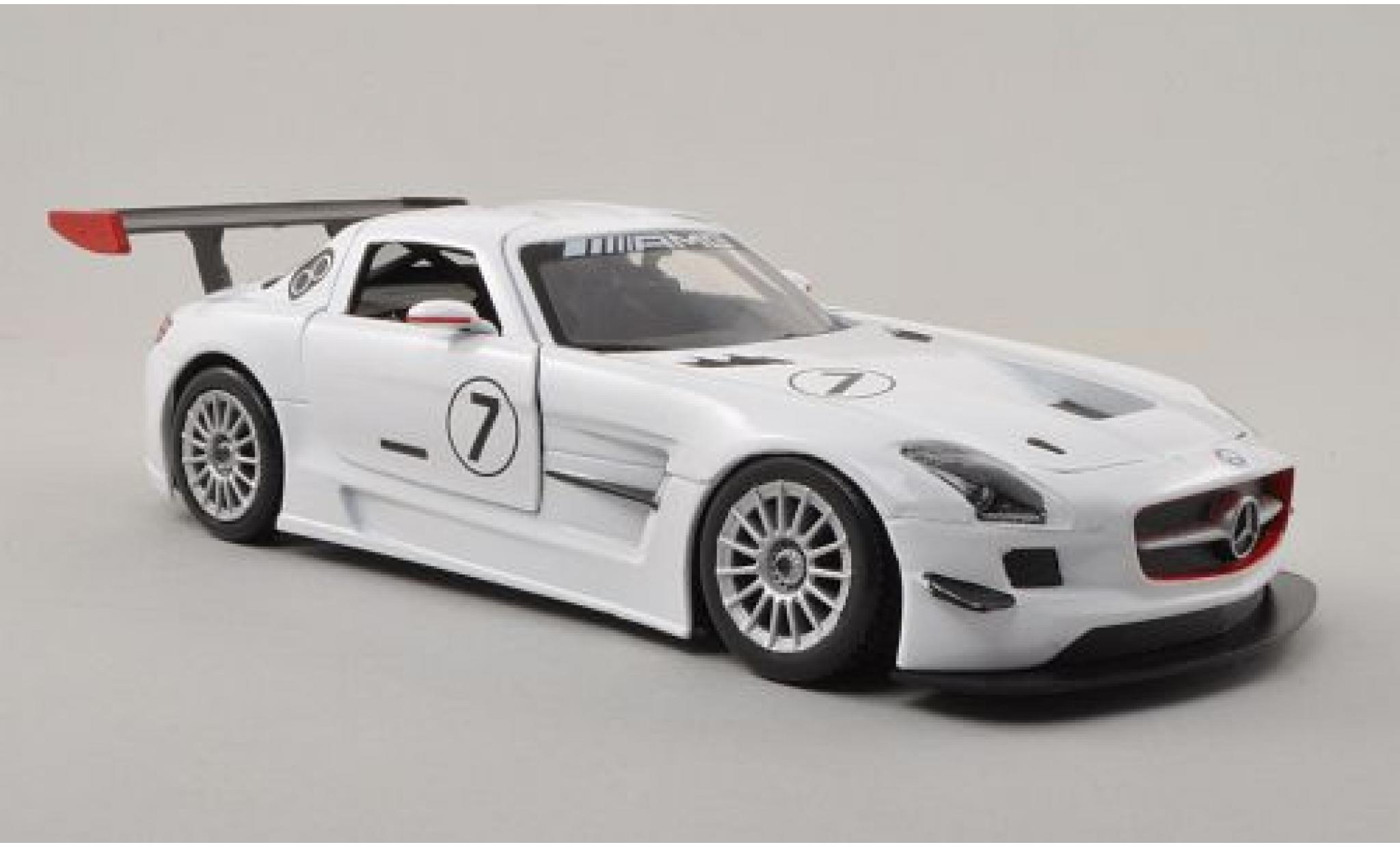 Mercedes SLS 1/24 Motormax AMG GT3 No.7 sans Vitrine modelauto