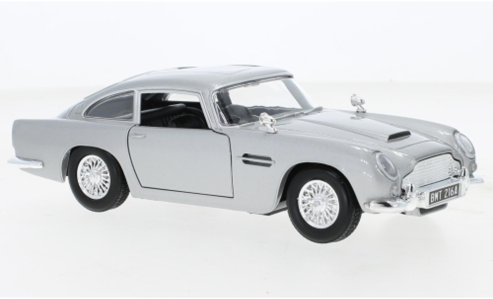 Aston Martin DB5 1/24 Motormax grijs RHD James Bond 007 - Goldfinger modelauto