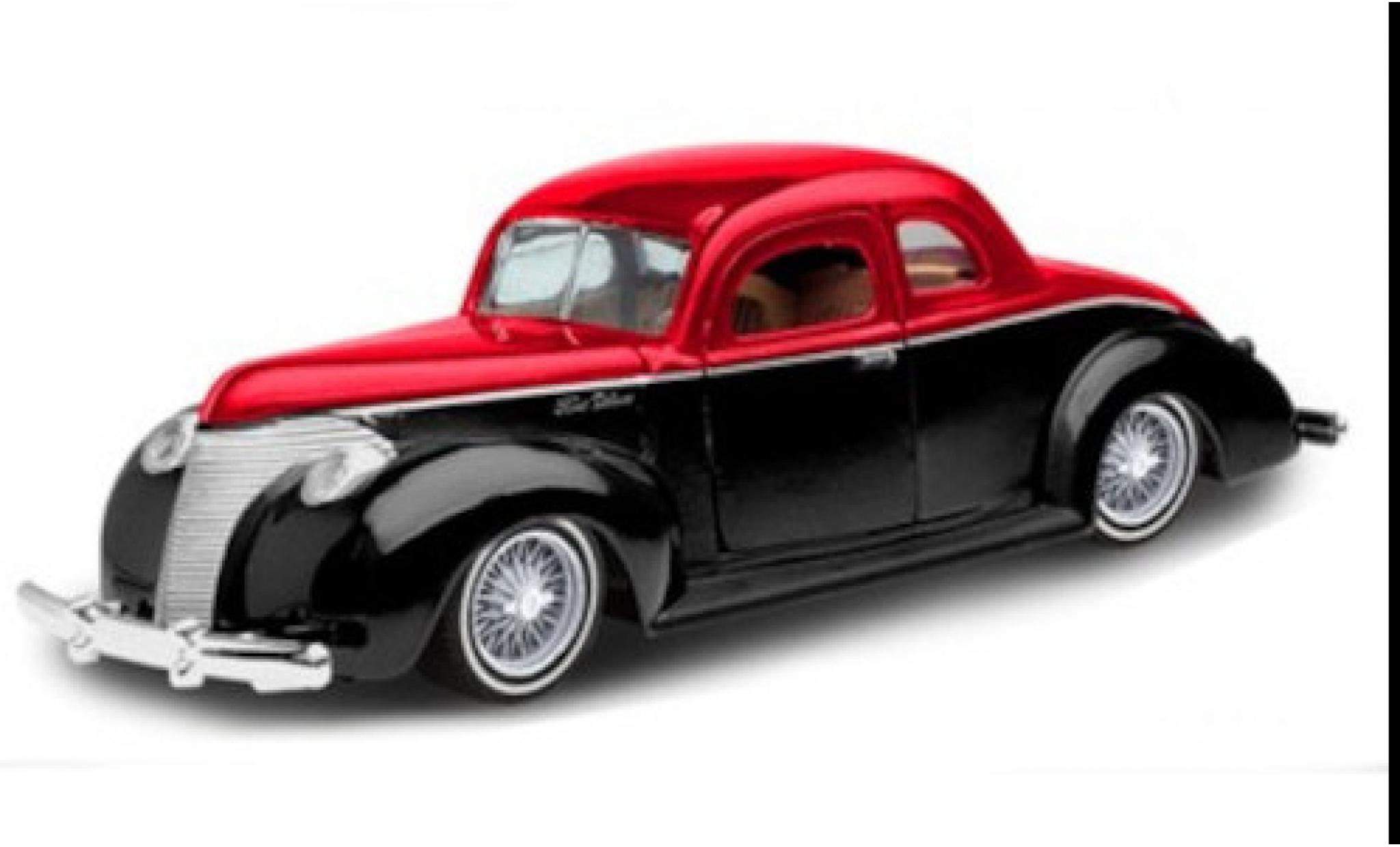 Ford Custom 1/24 Motormax zwart/rood 1940 modelauto