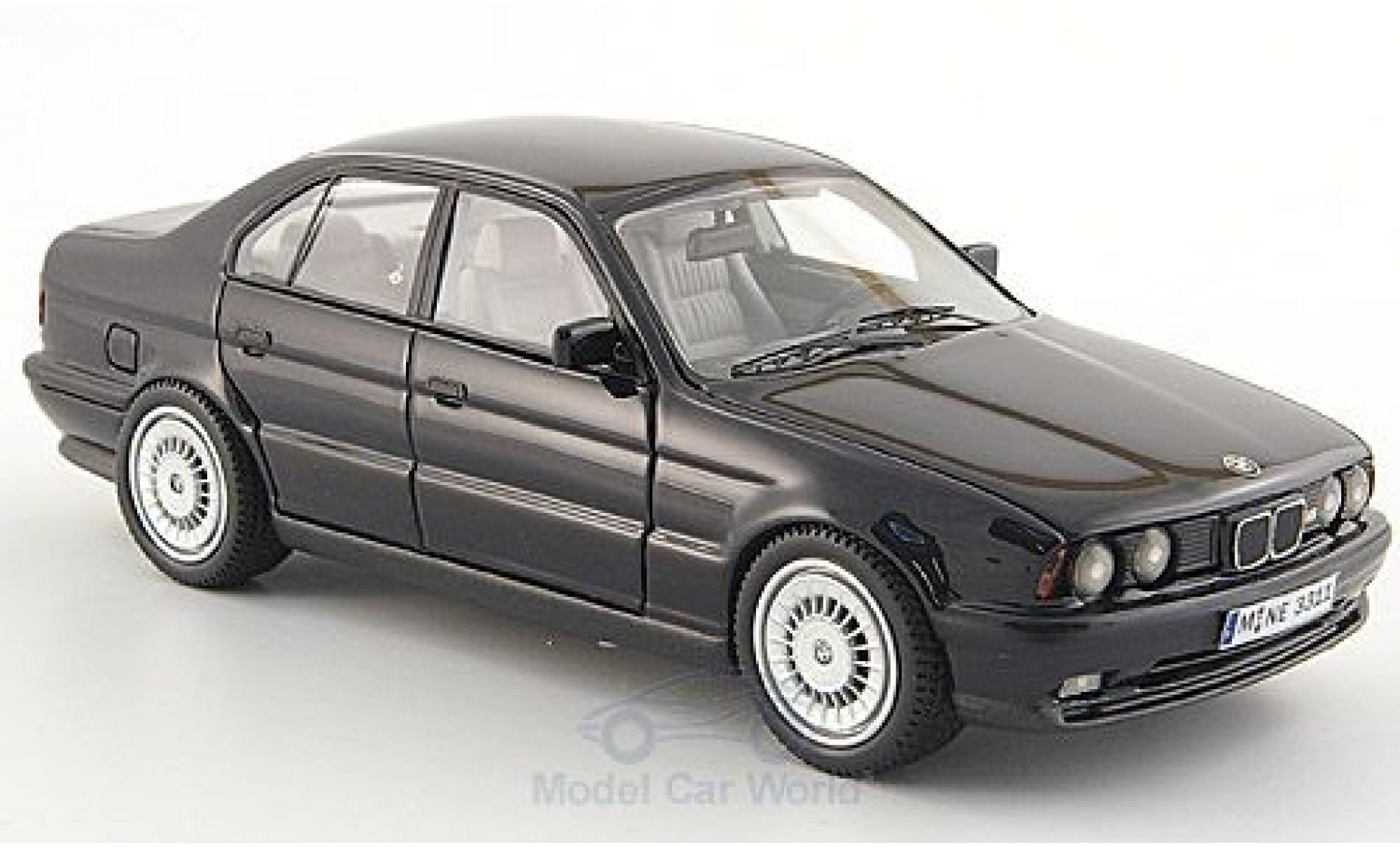 Bmw M5 E34 1/43 Neo (E34) zwart 1994 modelauto
