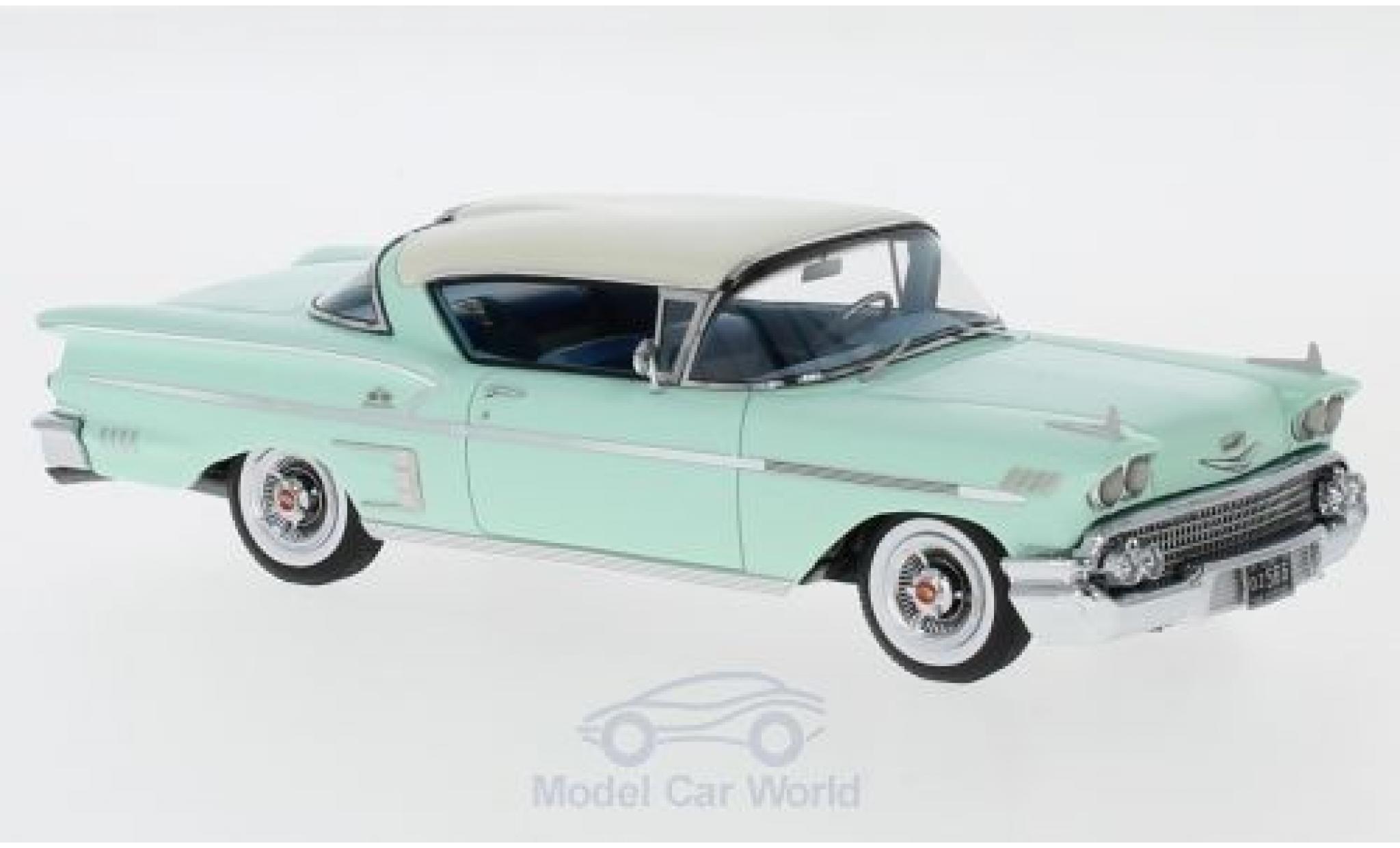 Chevrolet Bel Air 1/43 Neo Impala Sport Coupe groen/beige 1958 modelauto
