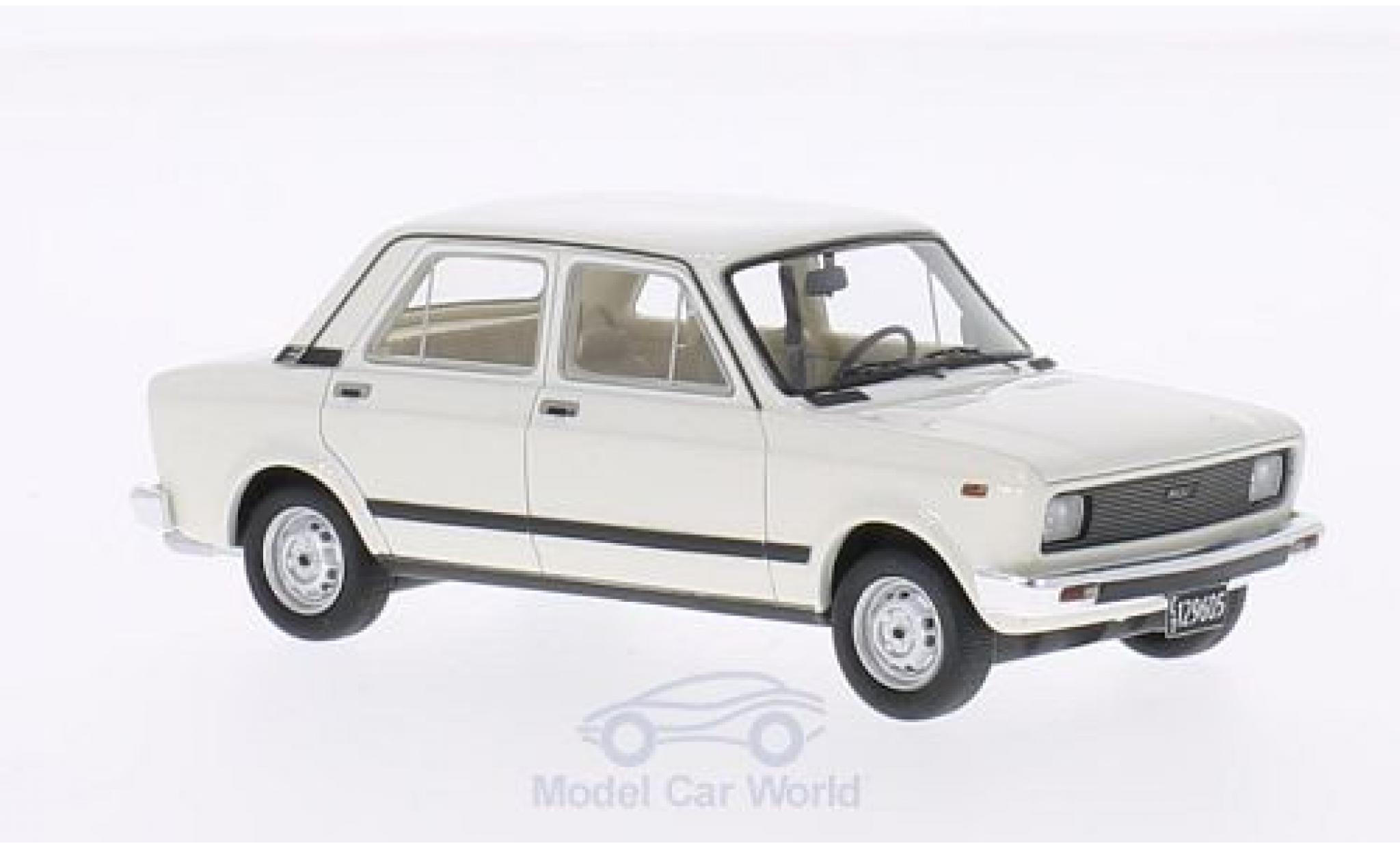 Fiat 128 1/43 Neo CL wit Maradona 1982 modelauto