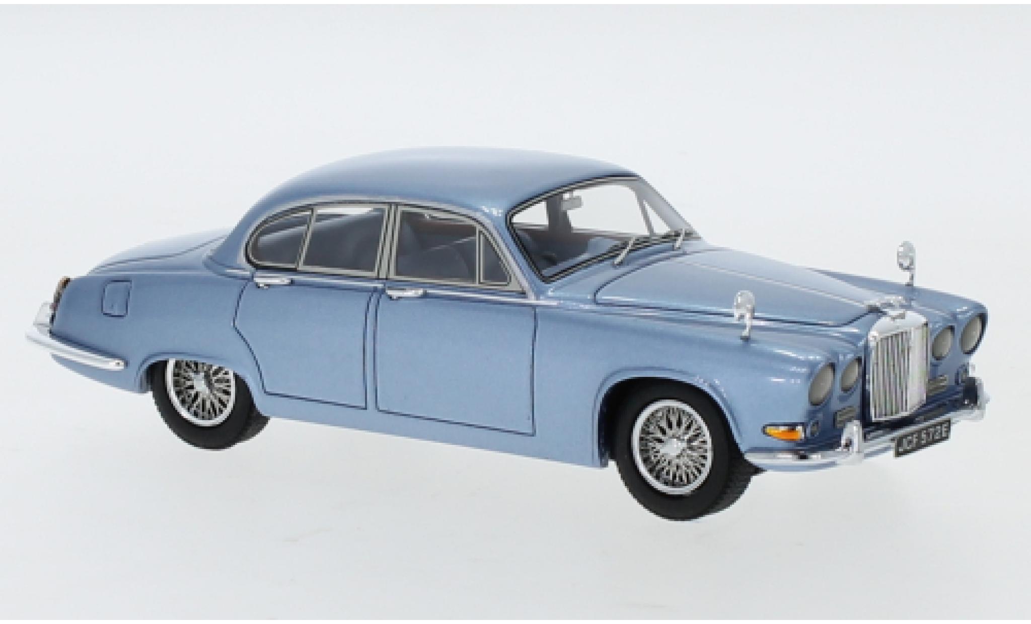 Jaguar 420 1/43 Neo metallic blauw RHD 1967 modelauto