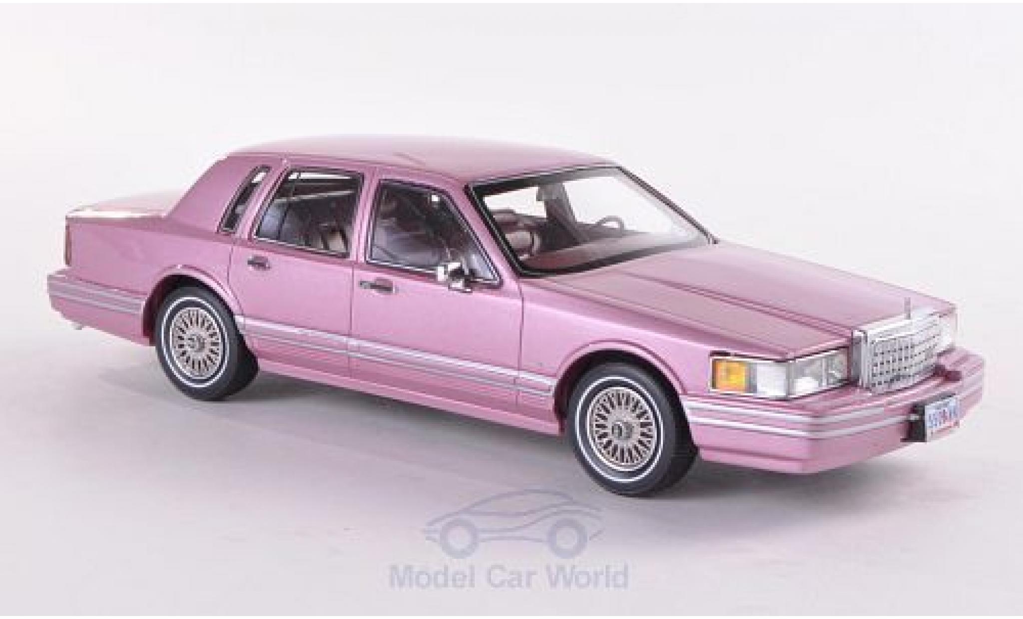 Lincoln Town Car 1/43 Neo metallic roze 1990 modelauto