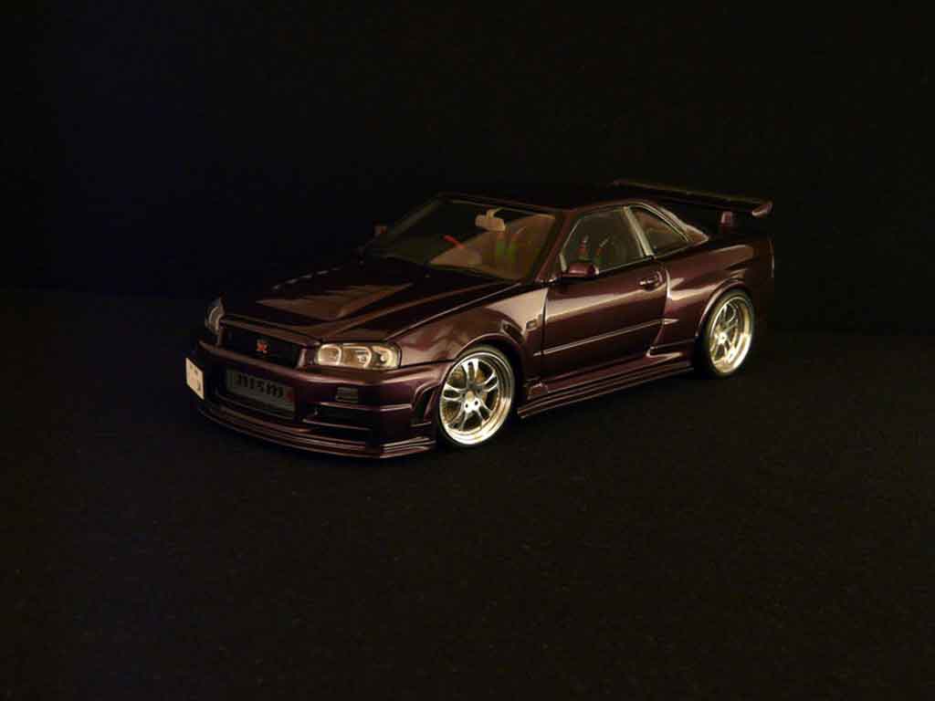 Nissan Skyline R34 z-purple 1/18 Autoart