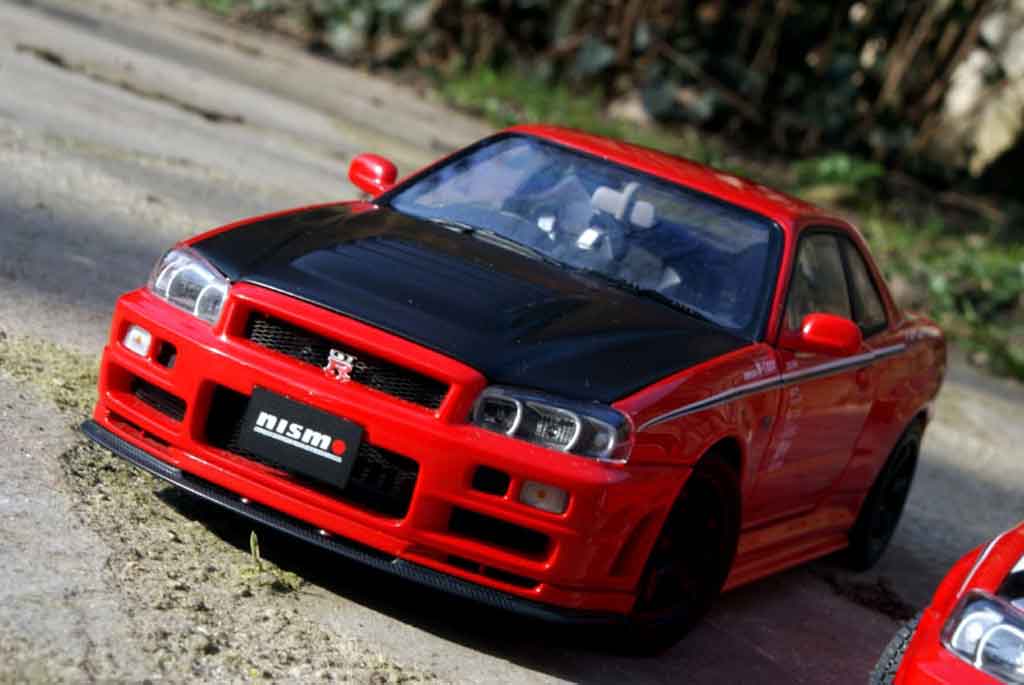 Nissan Skyline R34 r-tune street racing 1/18 Autoart