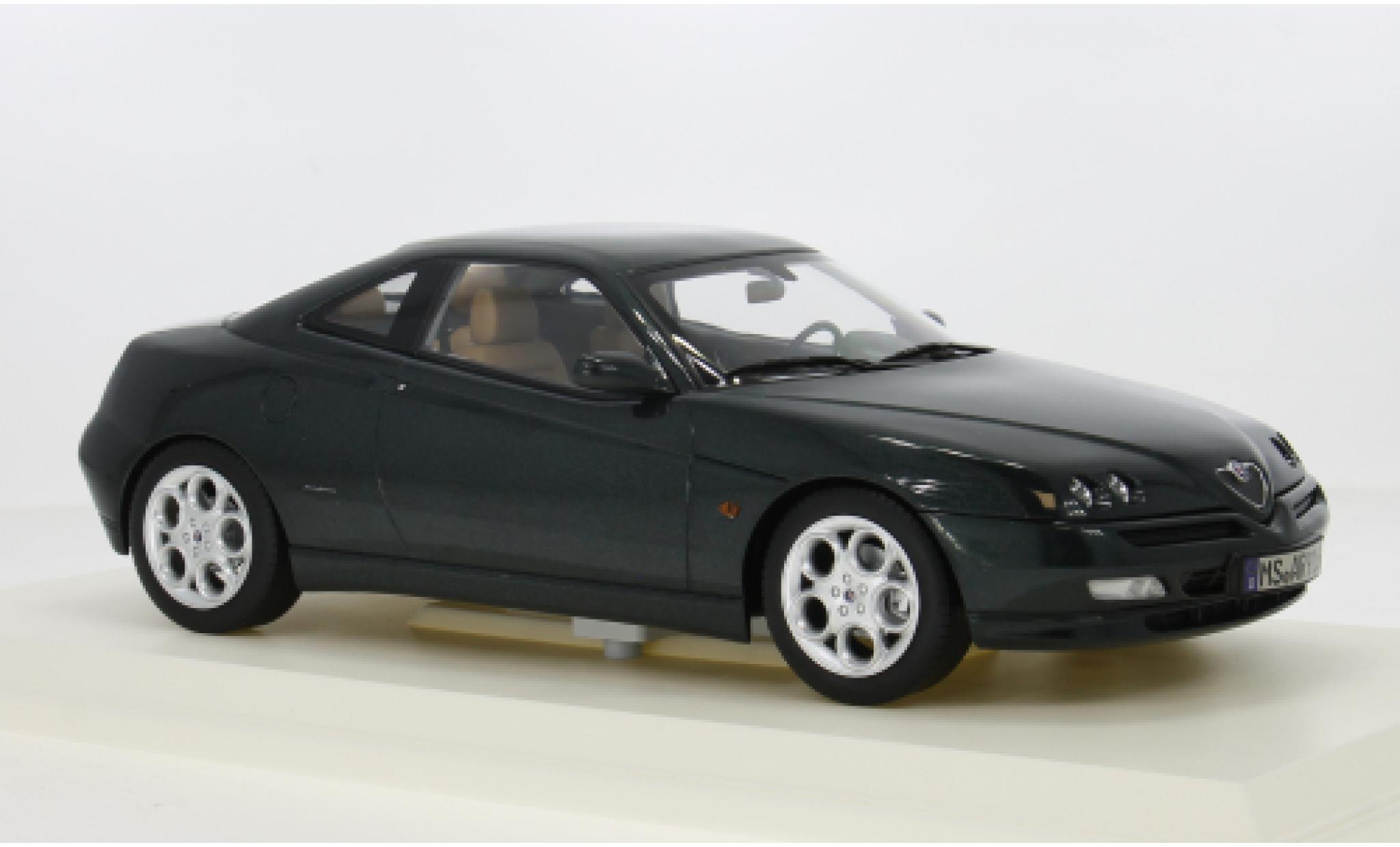 Alfa Romeo GT 1/18 Norev V zwart 2001 1:18 modelauto