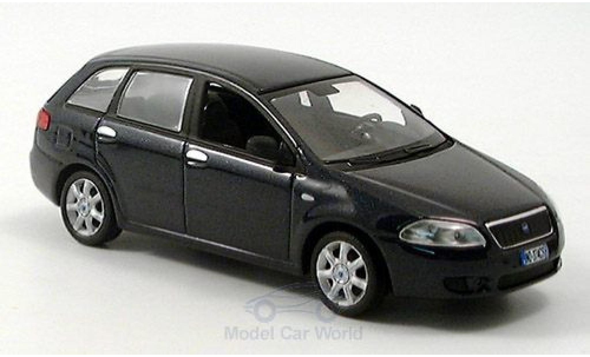 Fiat Croma 1/43 Norev blauw modelauto