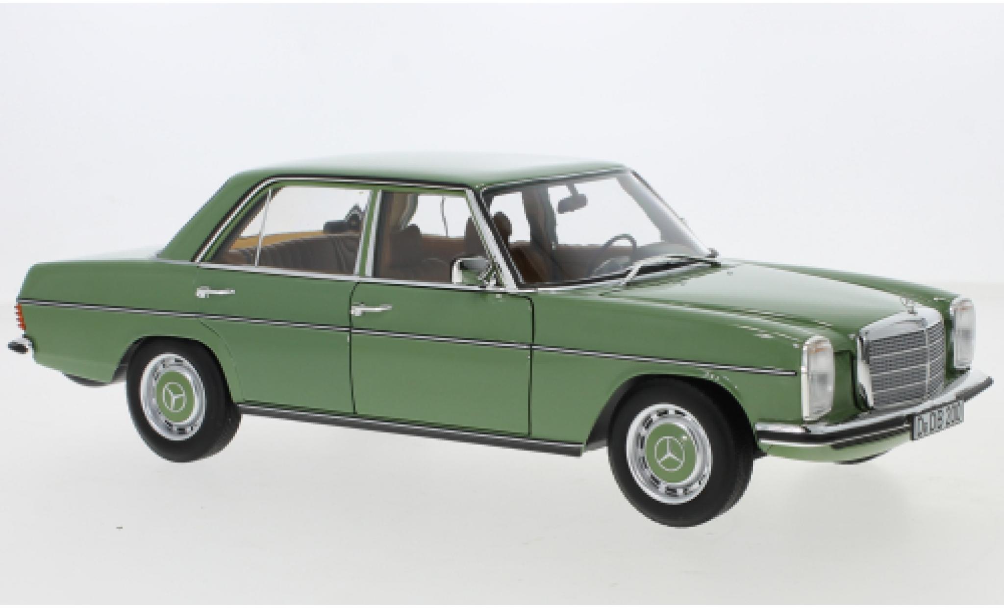 Mercedes 200 1/18 Norev /8 groen 1973 modelauto