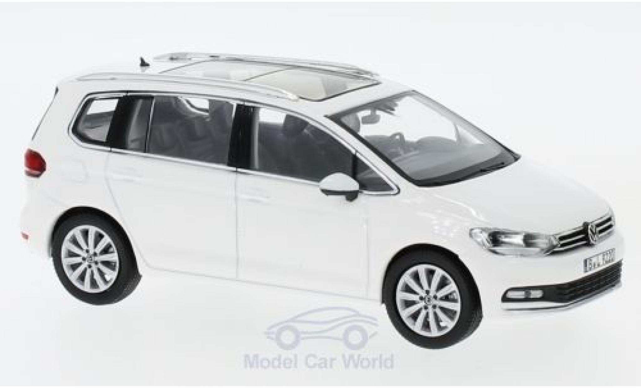 Volkswagen Touran 1/43 Norev wit 2015 modelauto