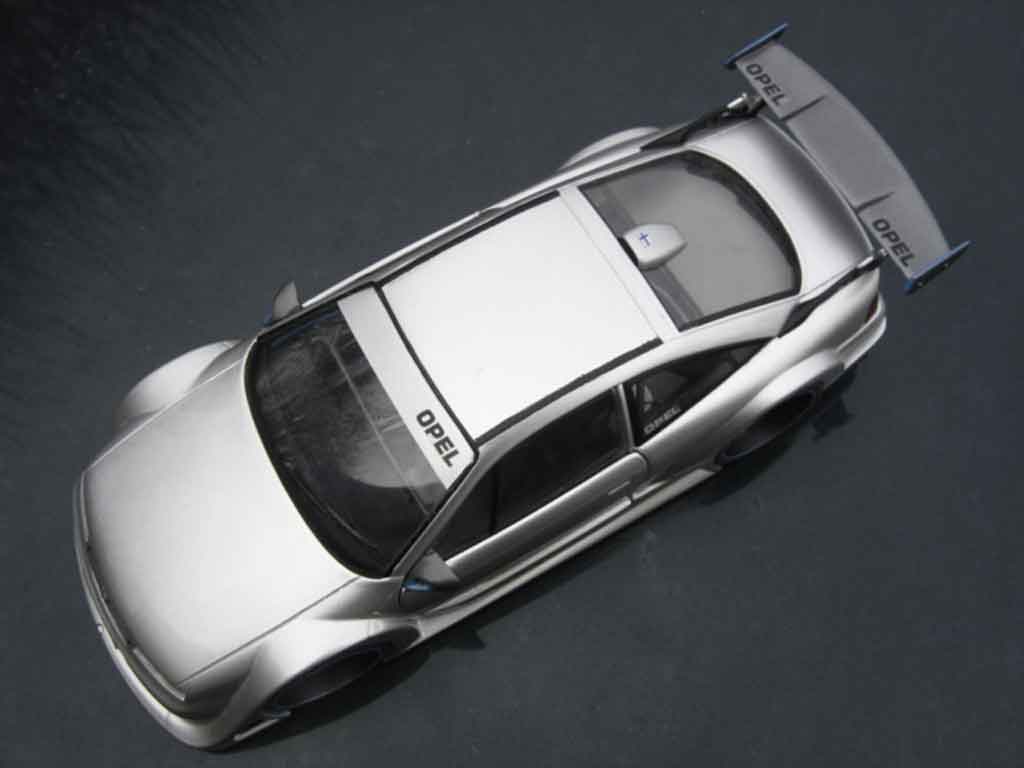 Opel Calibra DTM street 1/18 Ut Models