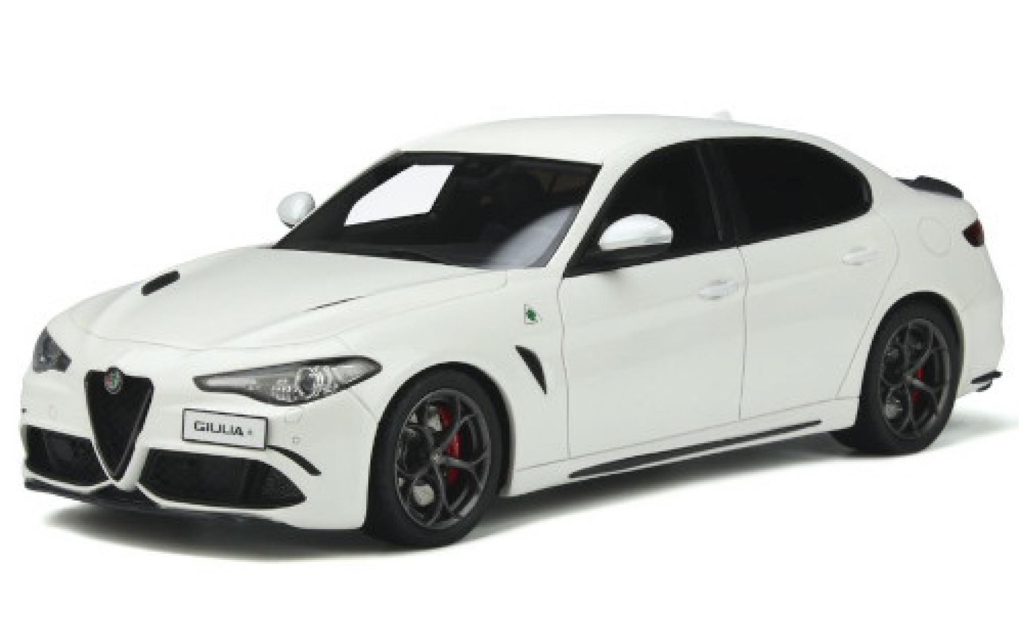 Alfa Romeo Giulia 1/18 Ottomobile Quadrifoglio wit 2019 modelauto