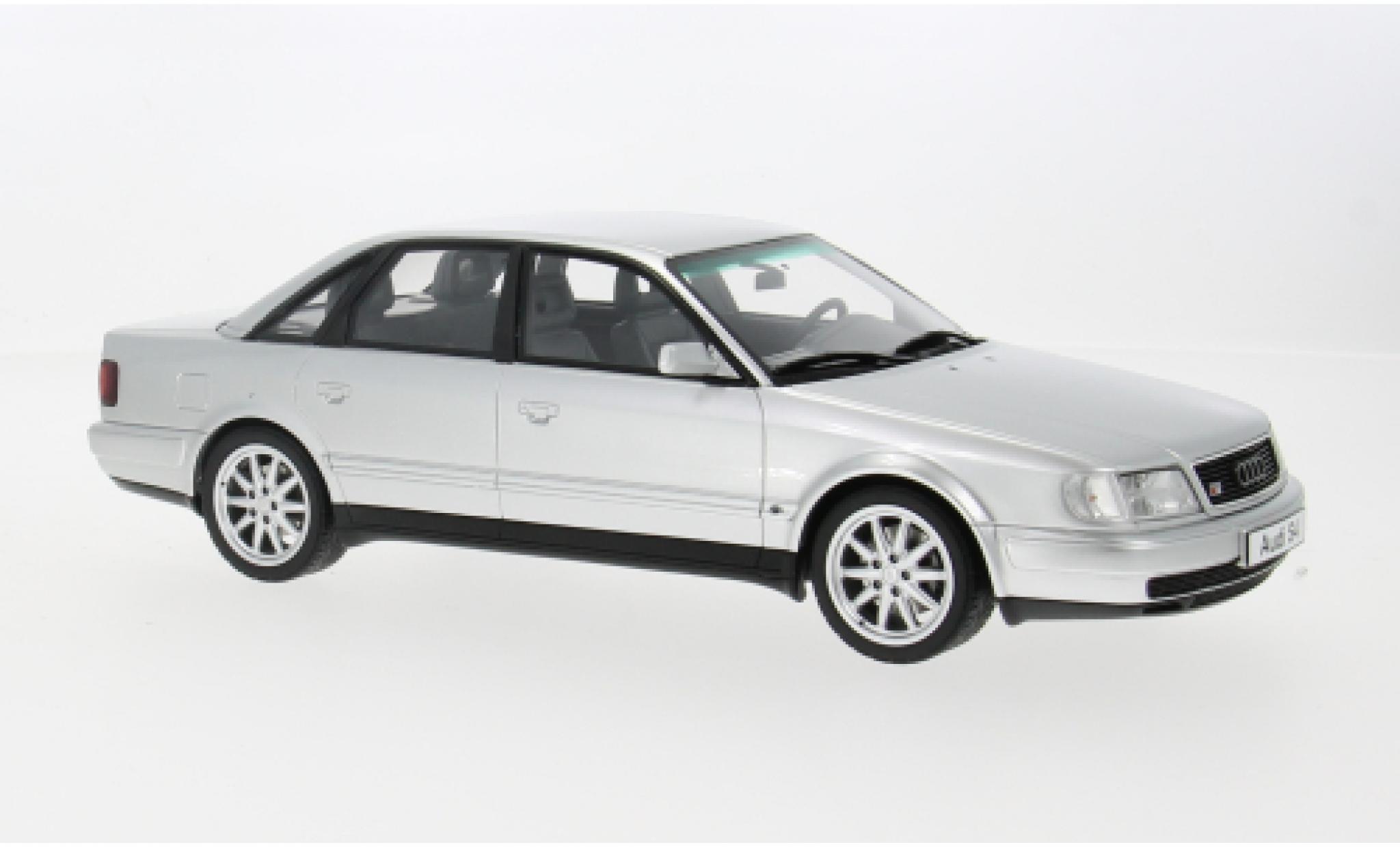 Audi S4 1/18 Ottomobile (C4) 4.2 V8 grijs 1993 1:18 modelauto