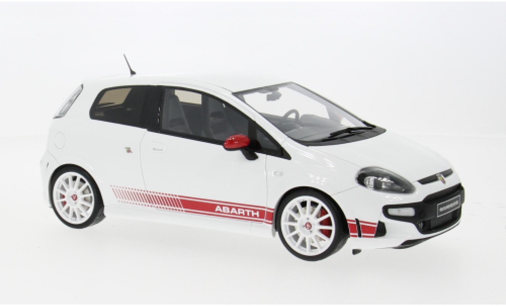 Fiat Grande Punto 1/18 Ottomobile Abarth esseesse wit/rood 2010 1:18 modelauto