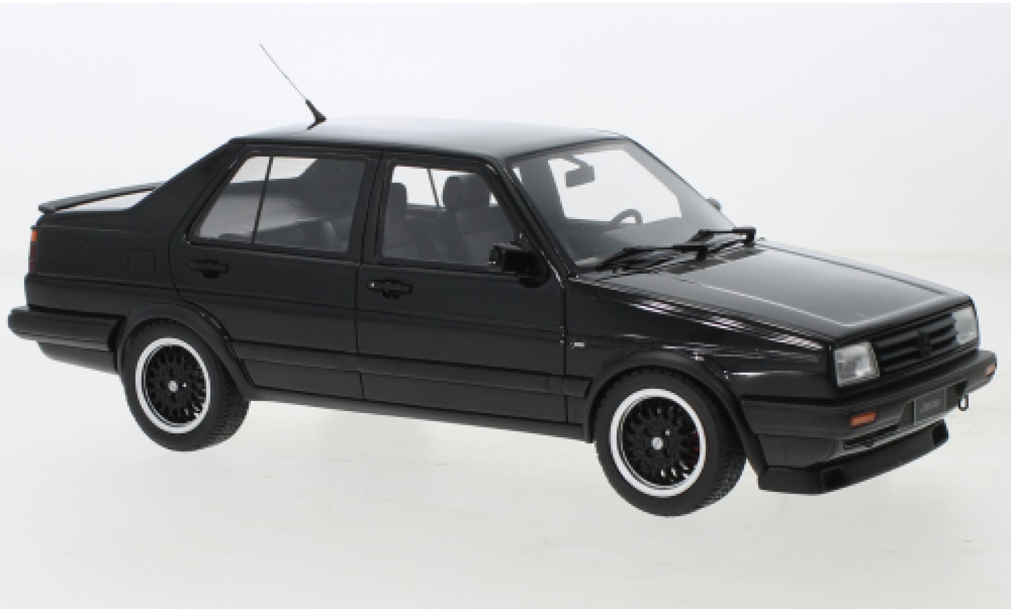 Volkswagen Jetta 1/18 Ottomobile Mk2 zwart 1987 modelauto