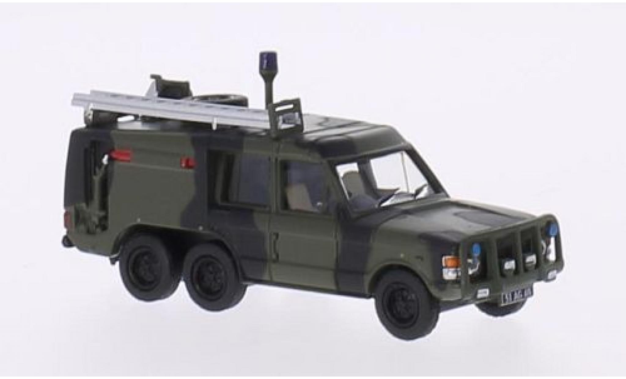Land Rover Range Rover 1/76 Oxford TACR2 RHD Royal Air Force flecktarn modelauto