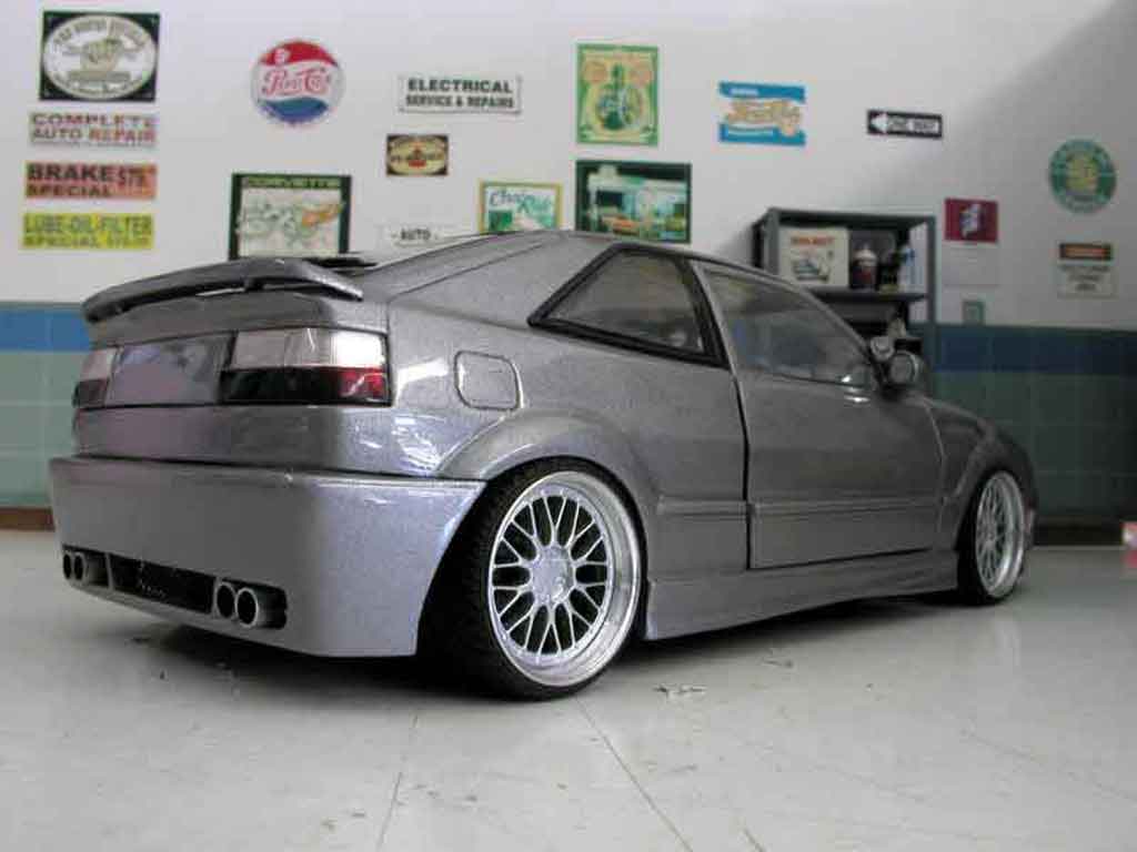 Volkswagen Corrado VR6 kit carrosserie rieger 1/18 Revell