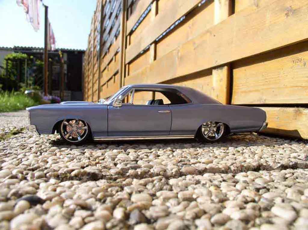 Pontiac GTO 1966 blauw ciel 1/18 Welly