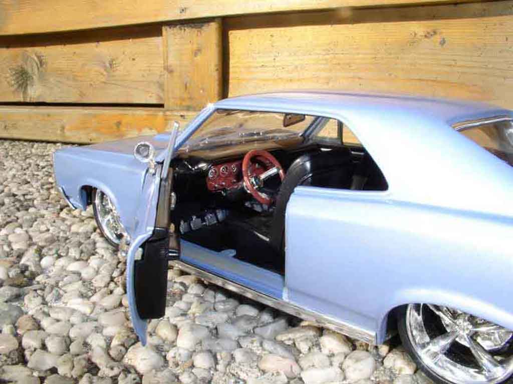 Pontiac GTO 1966 blauw ciel 1/18 Welly